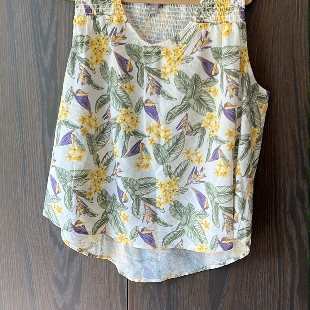 Floral Sleeveless Top, Elastic Detail, Fabulous Pattern, Like New, 2X